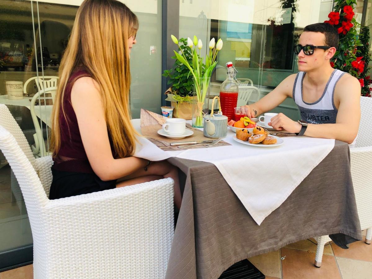 Hotel La Conchiglia Bellaria-Igea Marina Eksteriør bilde