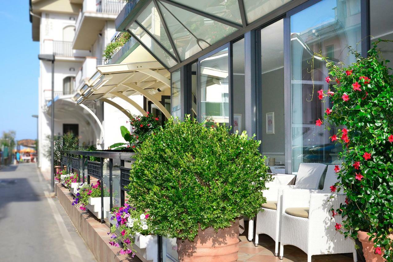 Hotel La Conchiglia Bellaria-Igea Marina Eksteriør bilde
